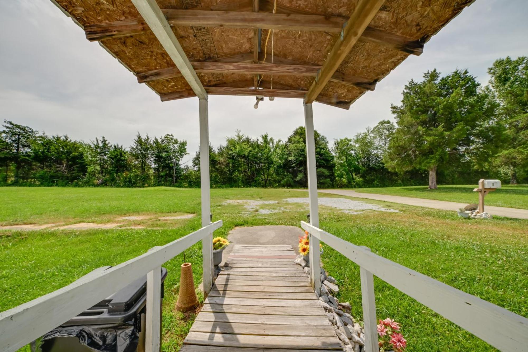 Serene Mcewen Cottage About 2 Mi To Golf Course! Luaran gambar